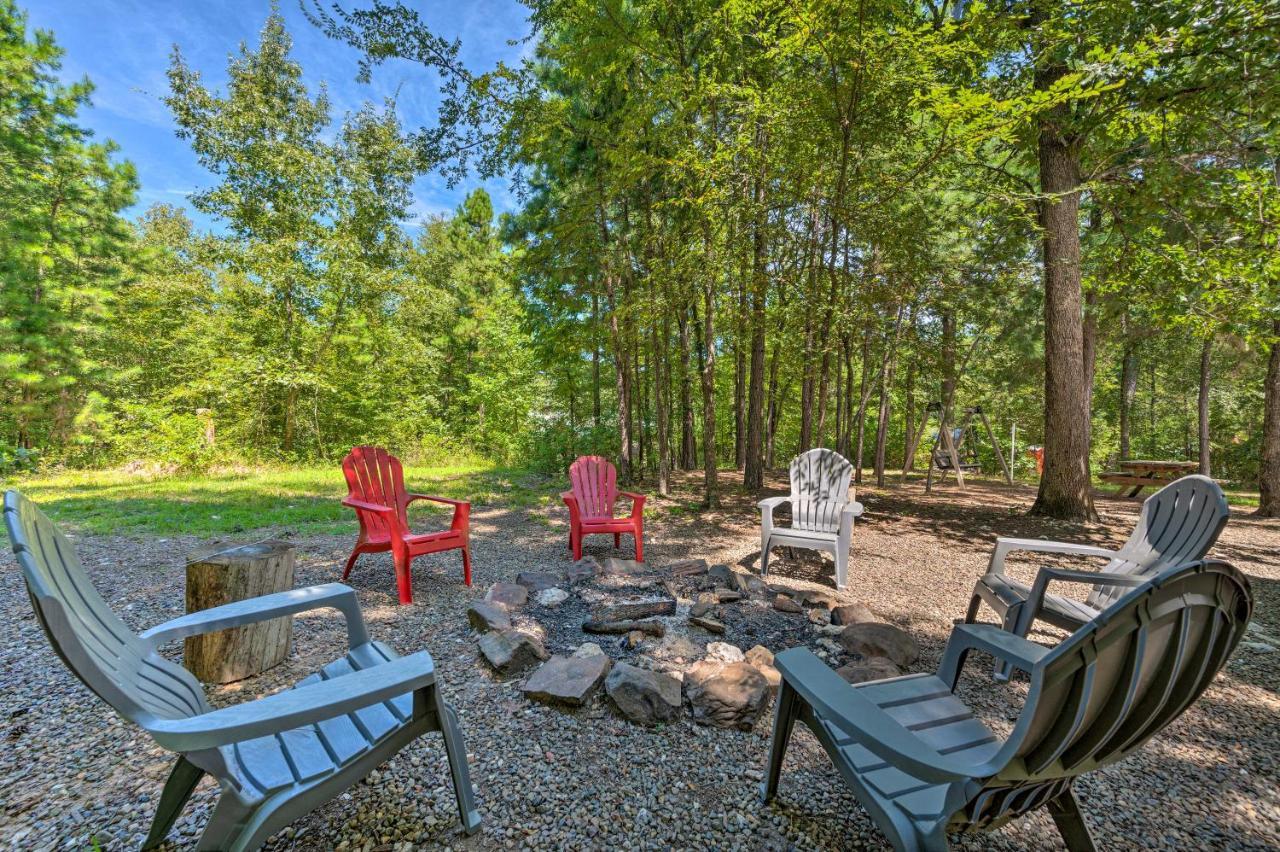 Cabin With Hot Tub And Games, 4 Mi To Beavers Bend! Broken Bow Exterior foto